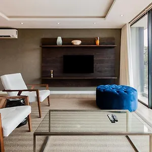 Warwick 30c Apartment Cape Town